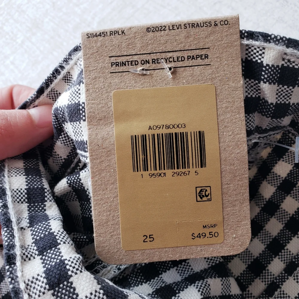 🆕️Levi's Plaid Checker Print Black Gray White Cotton A-Line Skirt SZ 25 - Picture 7 of 11